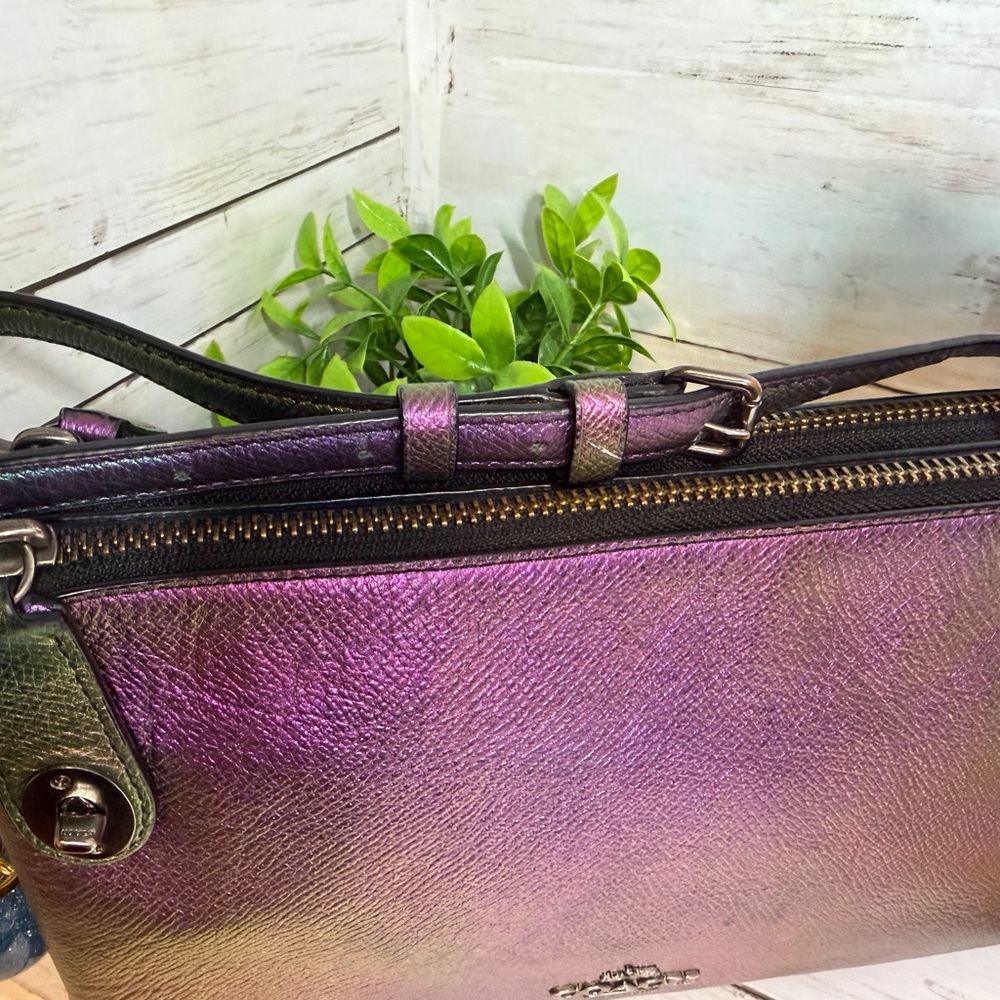 Rare Coach Crosby Hologram Iridescent
Crossbody Purple Green blue - Picture 8 of 16